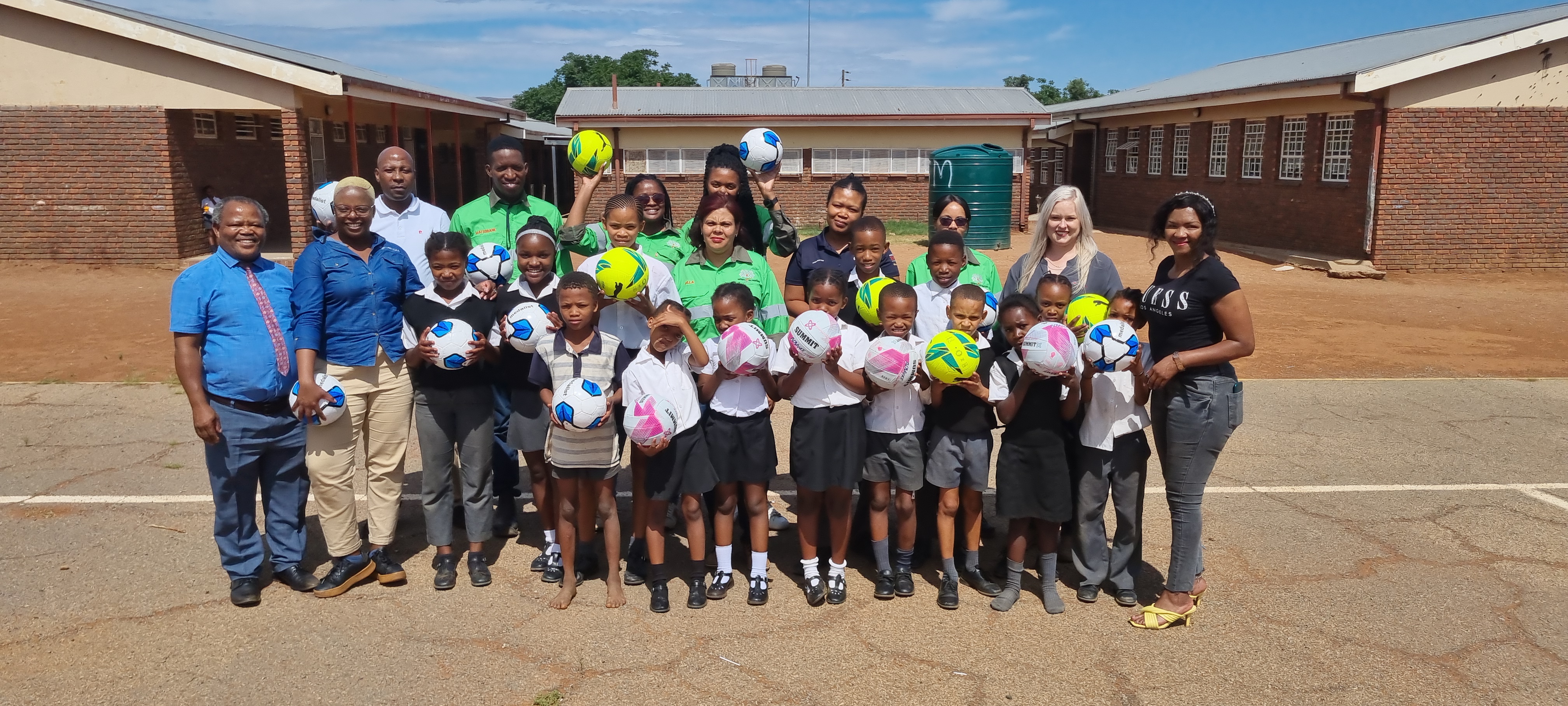 VBKOM and SSM team members with staff and learners from Maikaelelo Primary School